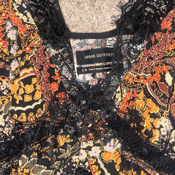 Urban Outfitters Lace Dress - Picture 3 of 3